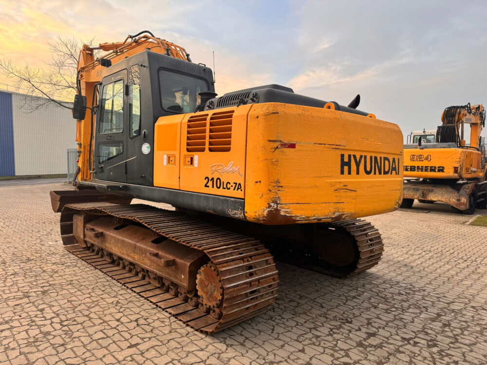 Hyundai R 210 LC-7 rupsgraafmachine