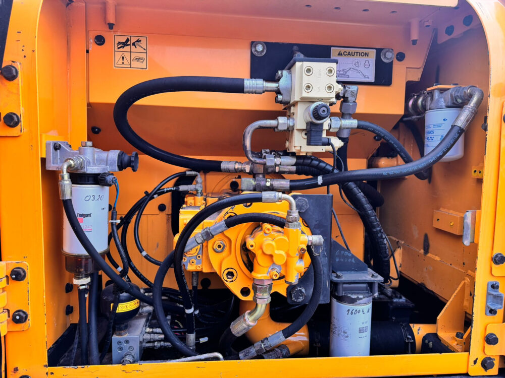 Hyundai R 210 LC-7 rupsgraafmachine