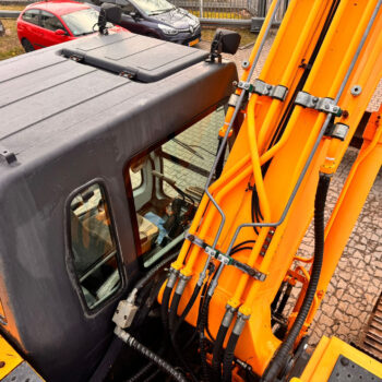 Hyundai R 210 LC-7 rupsgraafmachine