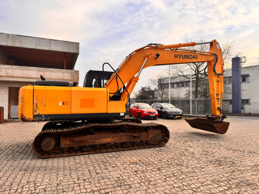 Hyundai R 210 LC-7 rupsgraafmachine
