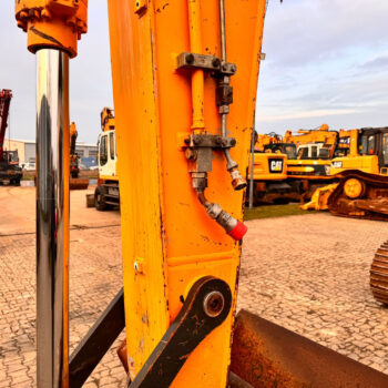 Hyundai R 210 LC-7 rupsgraafmachine