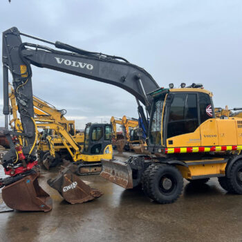 Volvo EW180 C mobiele graafmachine