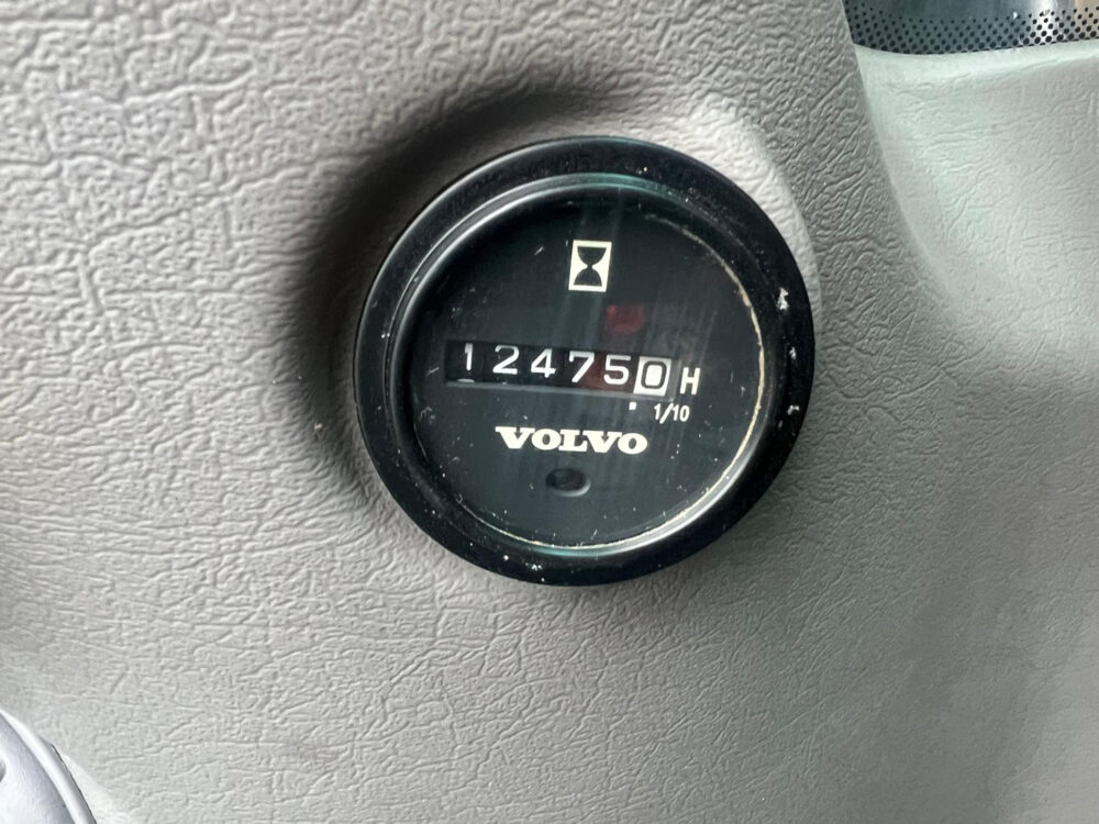 Volvo EW180 C mobiele graafmachine