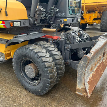 Volvo EW180 C mobiele graafmachine