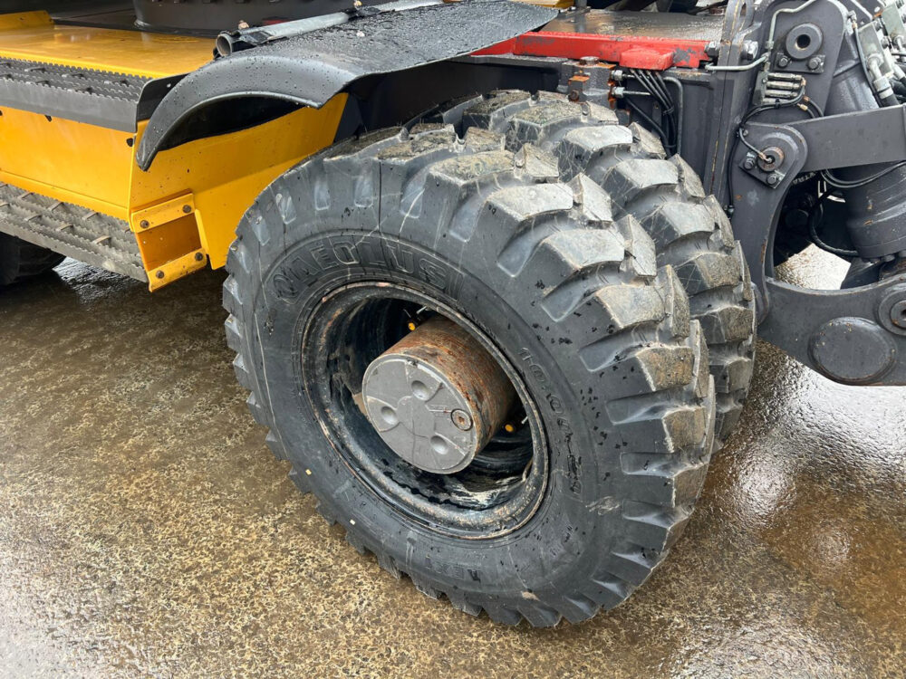 Volvo EW180 C mobiele graafmachine