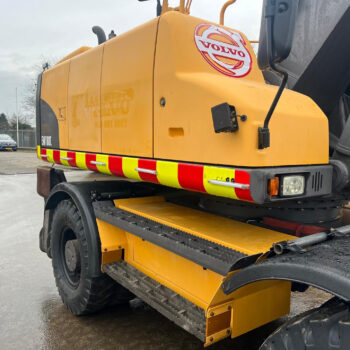 Volvo EW180 C mobiele graafmachine