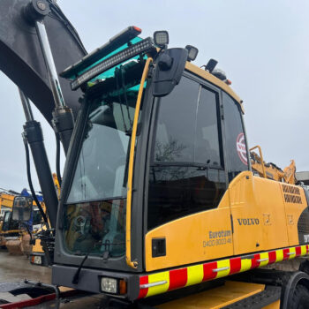 Volvo EW180 C mobiele graafmachine