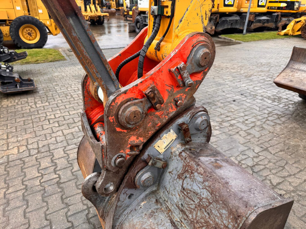 Liebherr A314 litro mobiele graafmachine