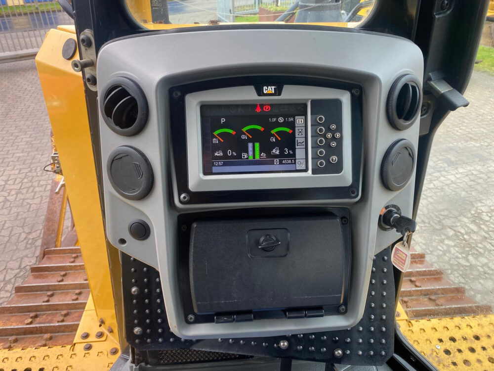 Caterpillar D6T XL rupsdozer