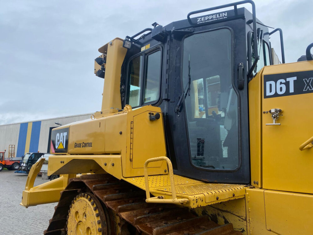 Caterpillar D6T XL rupsdozer