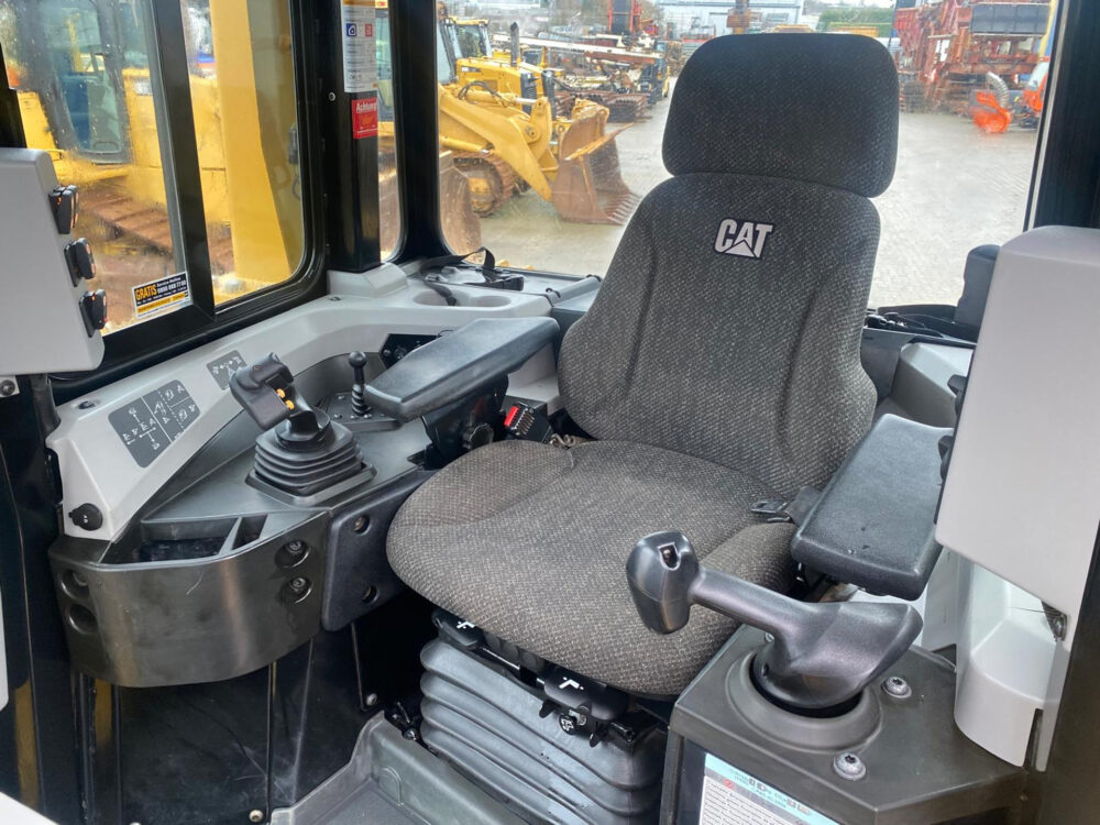 Caterpillar D6T XL rupsdozer