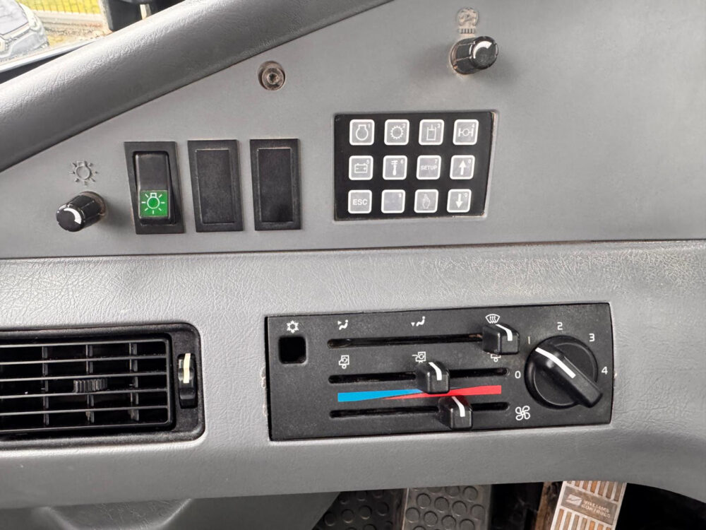 Volvo A25D 6×6 knikdumper