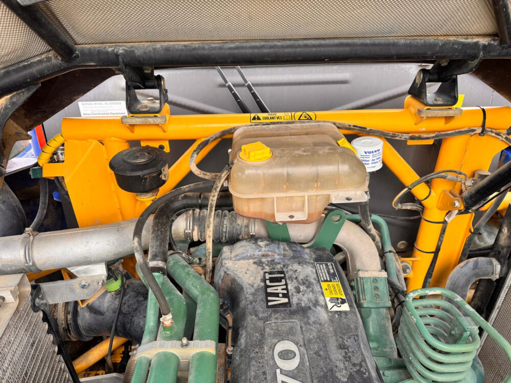 Volvo A25D 6×6 knikdumper