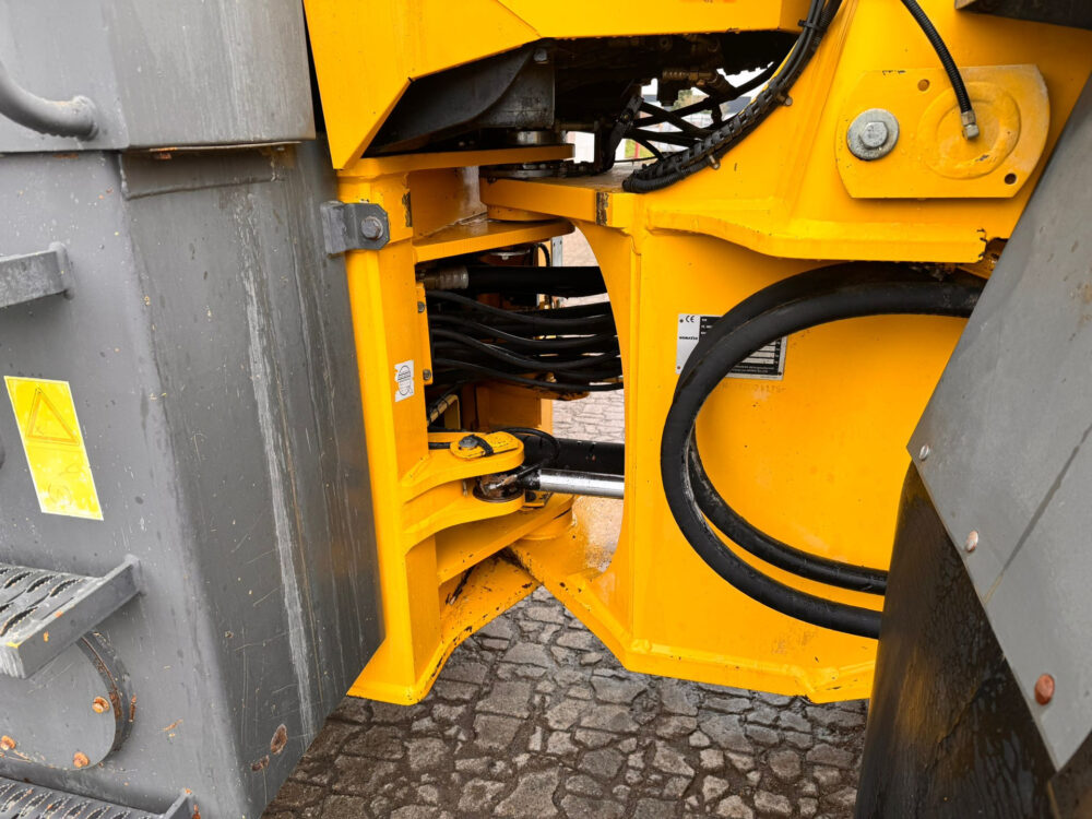 Komatsu WA 380-3 wiellader