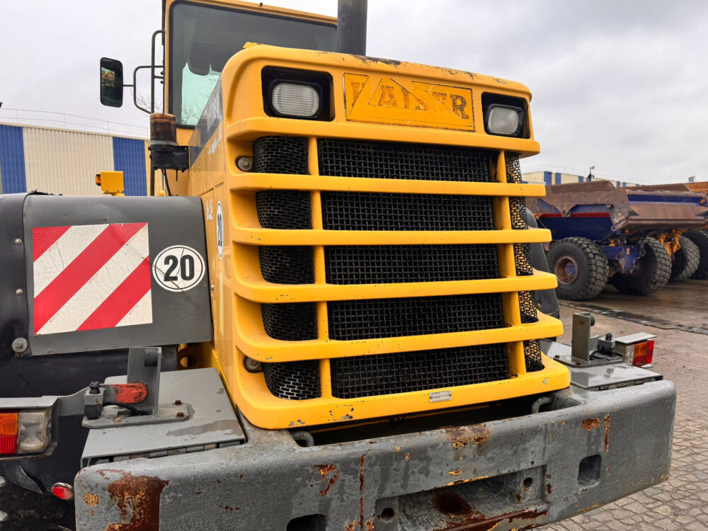 Komatsu WA 380-3 wiellader