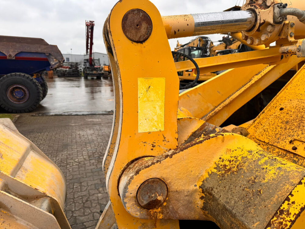 Komatsu WA 380-3 wiellader