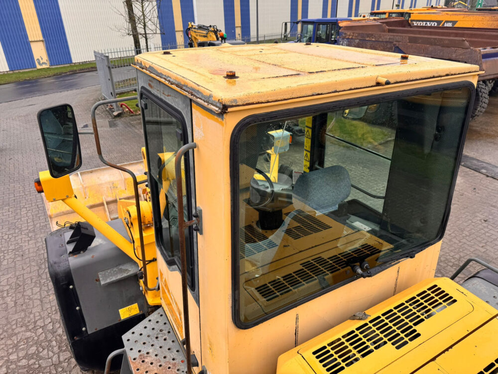 Komatsu WA 380-3 wiellader