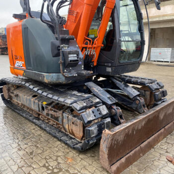 Hitachi ZX135 US-6 3 buckets + hammer