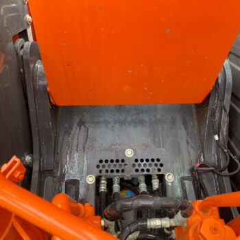 Hitachi ZX135 US-6 3 buckets + hammer