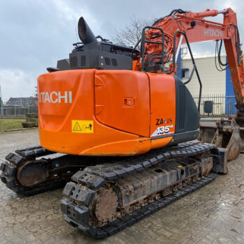 Hitachi ZX135 US-6 3 buckets + hammer