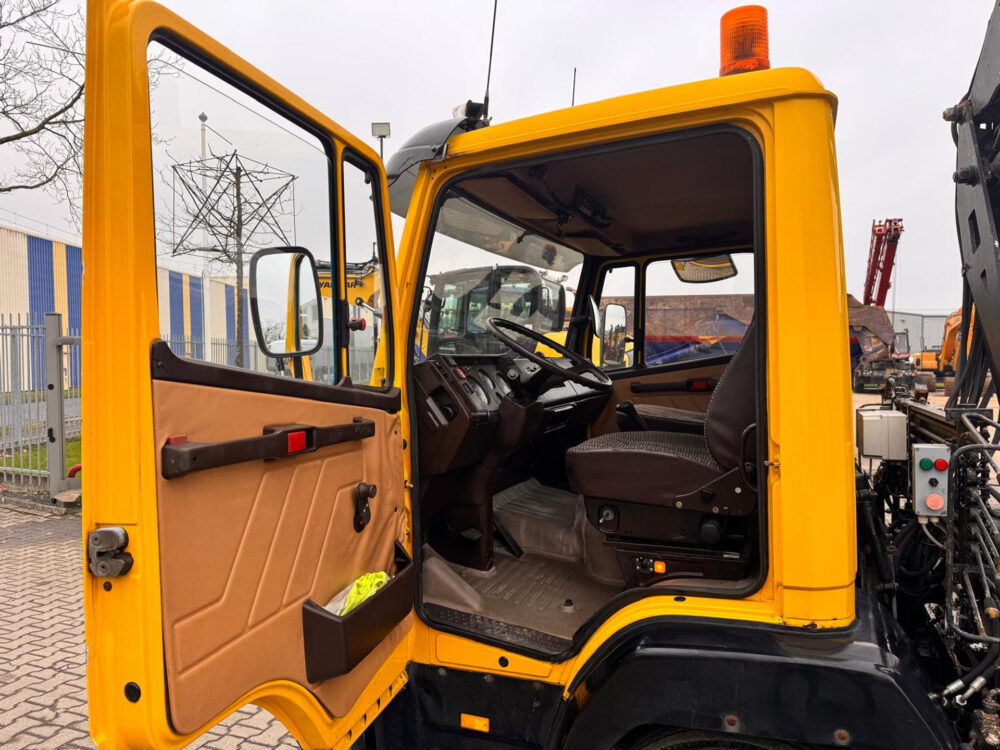 Mercedes 814 oprijwagen