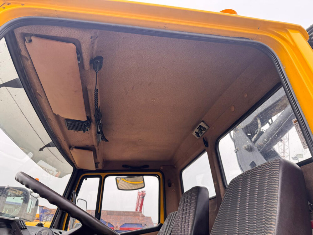 Mercedes 814 oprijwagen