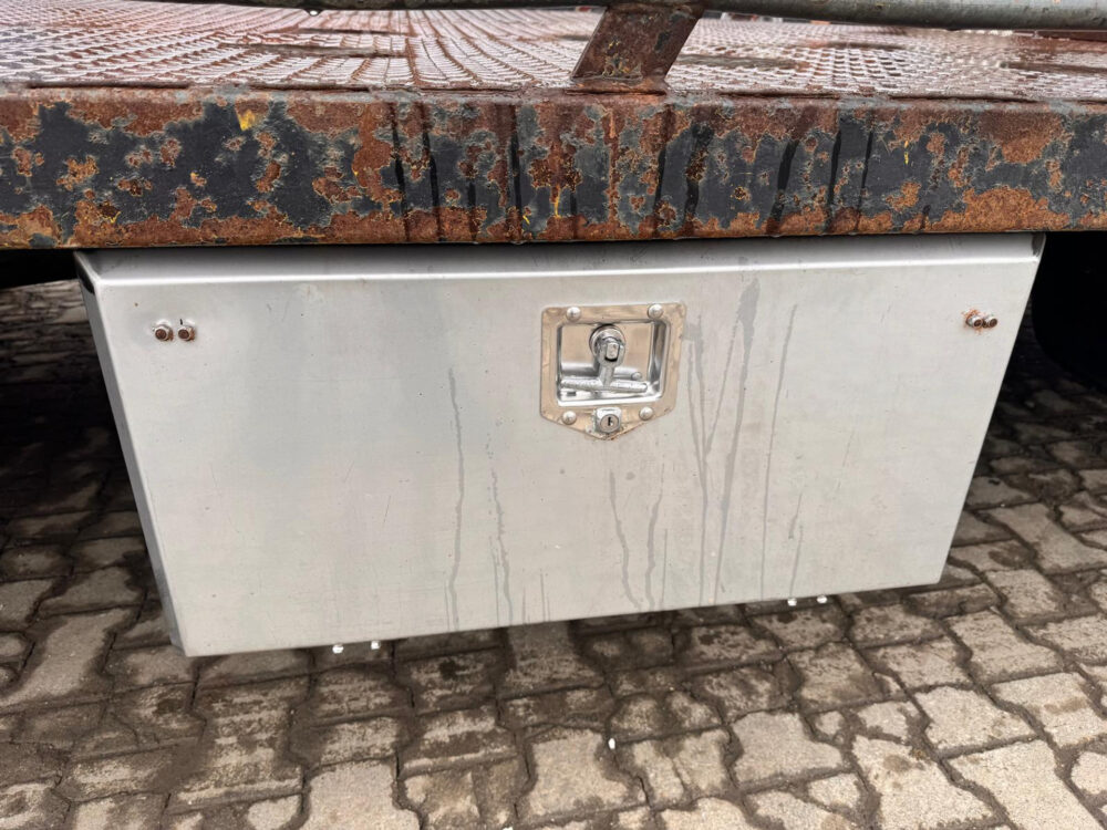 Mercedes 814 oprijwagen