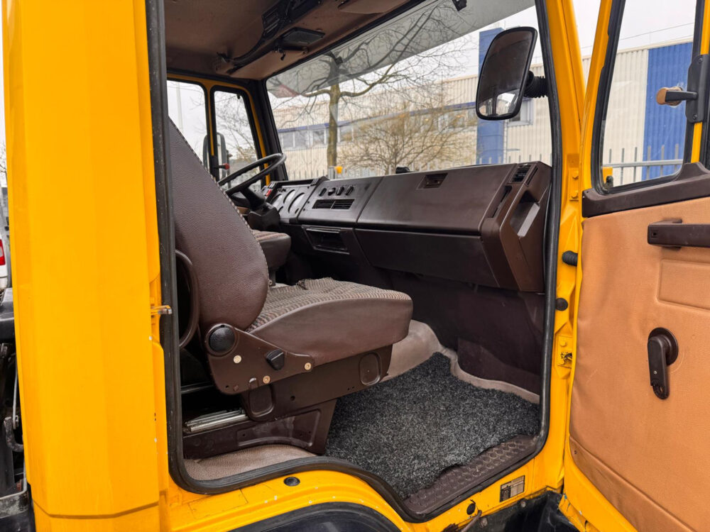 Mercedes 814 oprijwagen