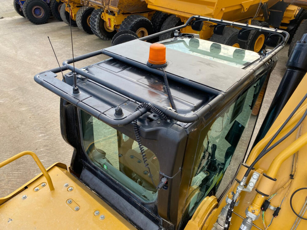 Caterpillar 352 – 07 rupsgraafmachine