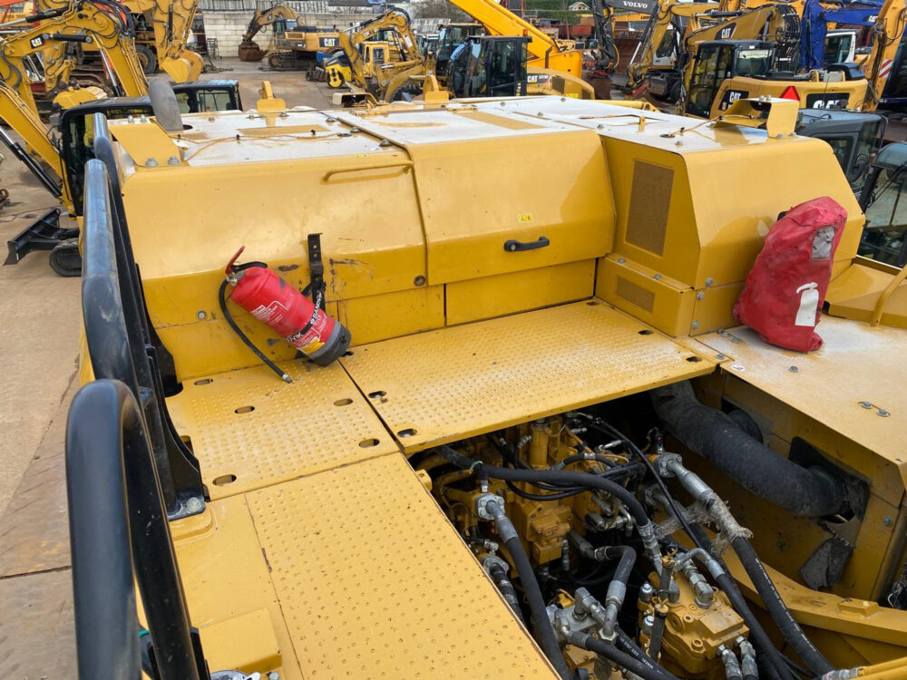 Caterpillar 352 – 07 rupsgraafmachine