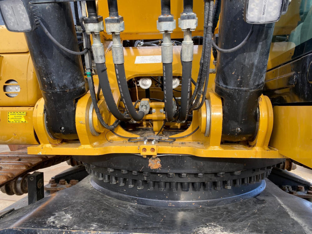 Caterpillar 352 – 07 rupsgraafmachine