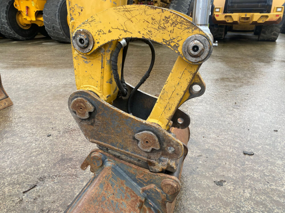 Caterpillar 306 CR midigraver NO 305