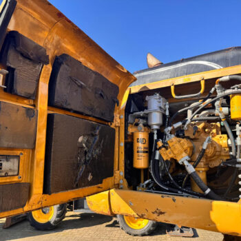 Caterpillar 330 D crawler excavator