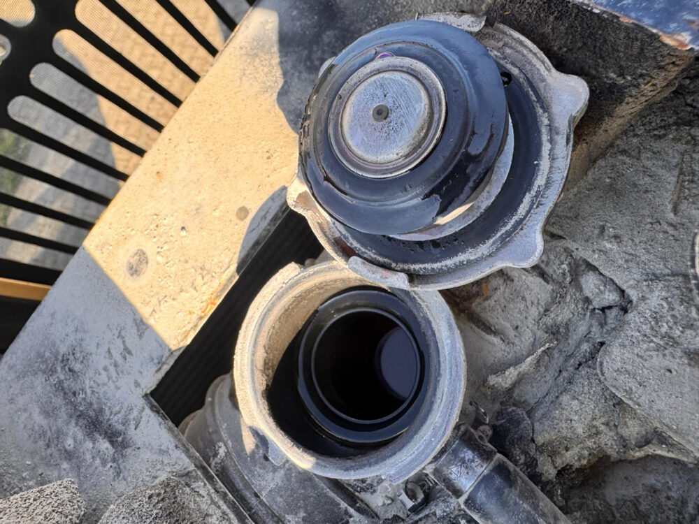 Caterpillar 330 D crawler excavator