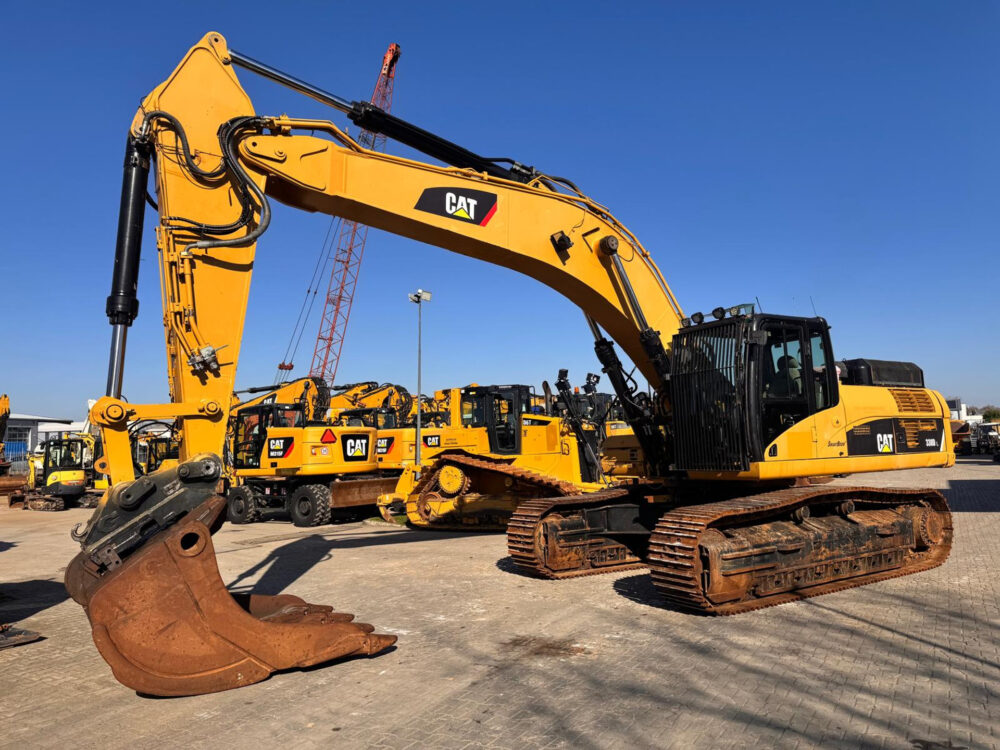 Caterpillar 330 D crawler excavator