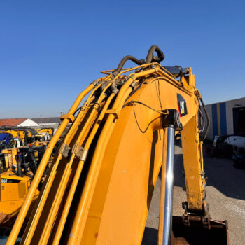 Caterpillar 330 D crawler excavator