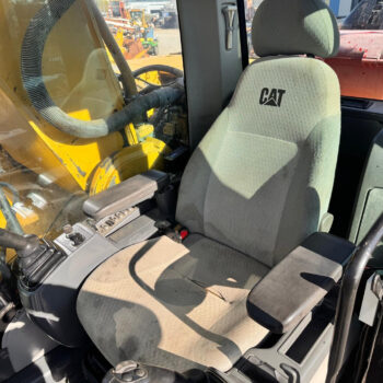 Caterpillar 330 D crawler excavator