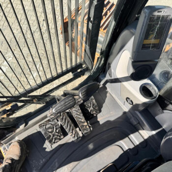 Caterpillar 330 D crawler excavator