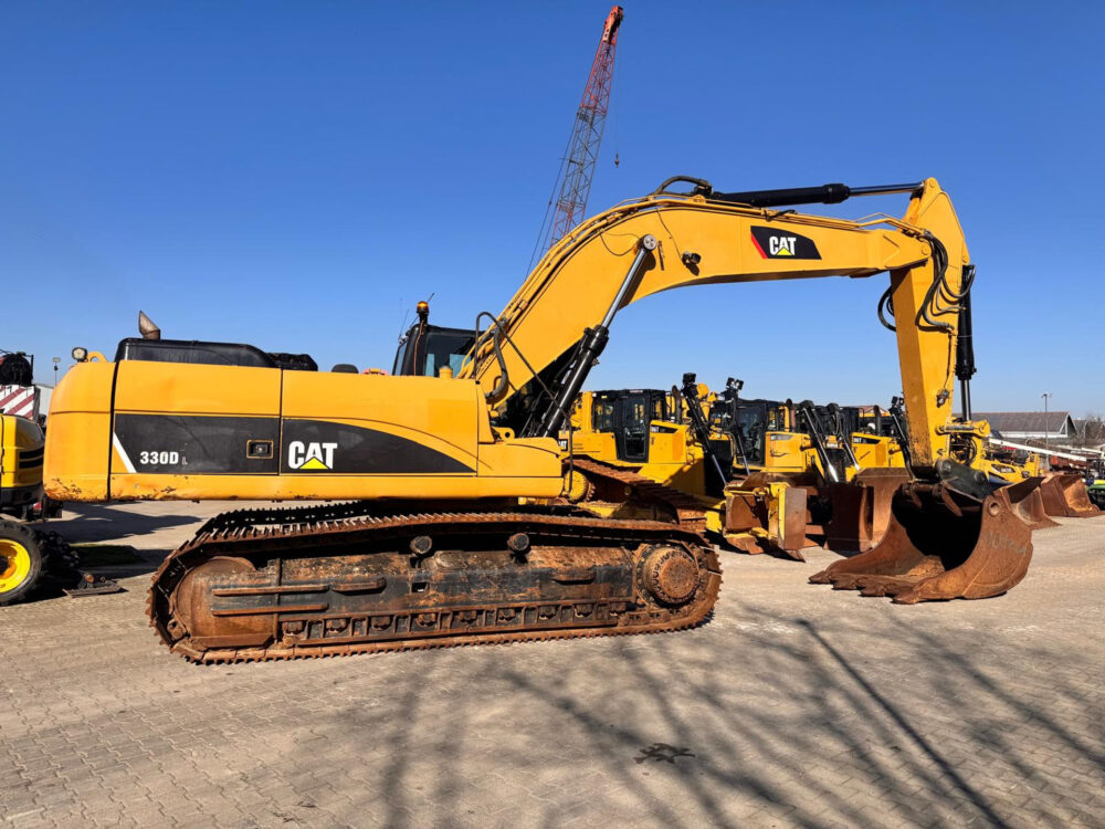 Caterpillar 330 D crawler excavator