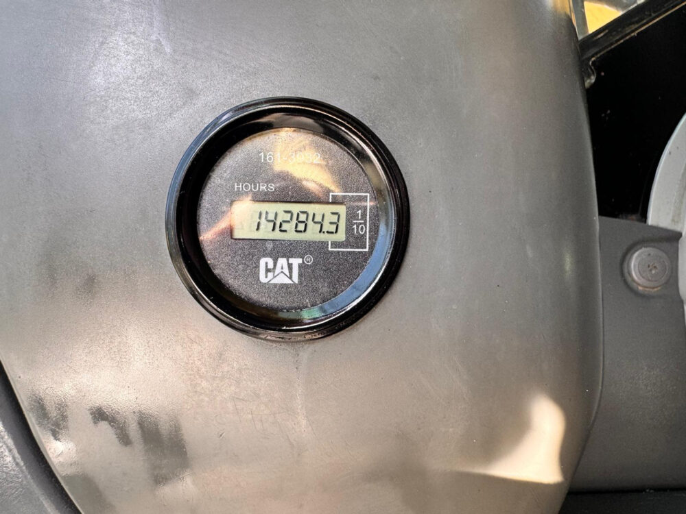 Caterpillar 330 D crawler excavator