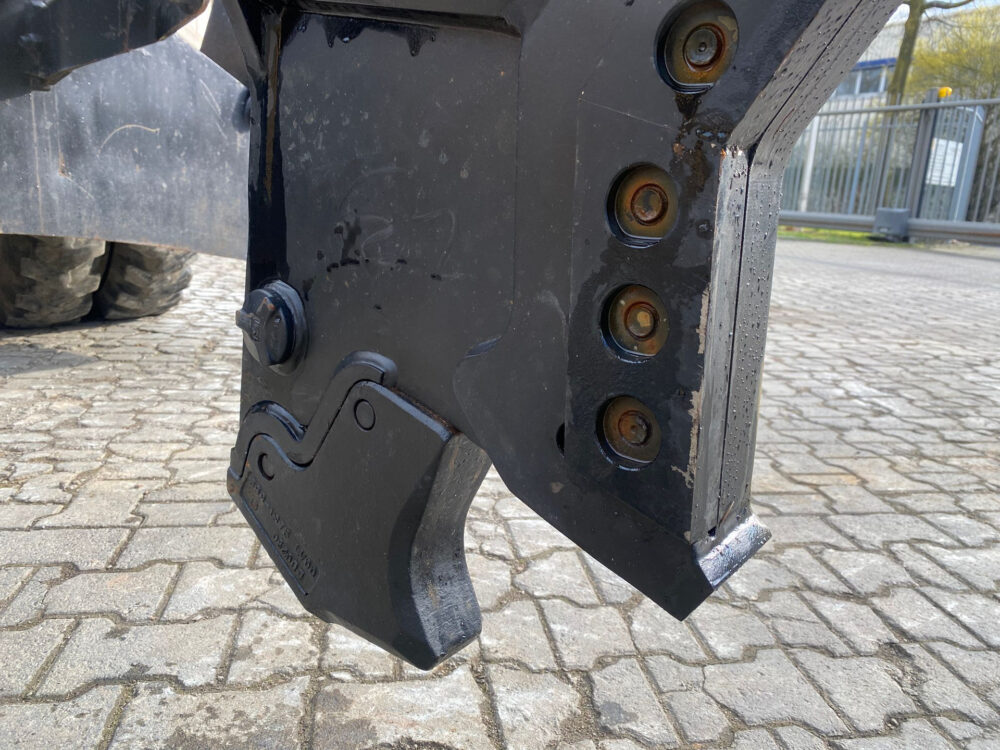 Caterpillar MP318 Crusher