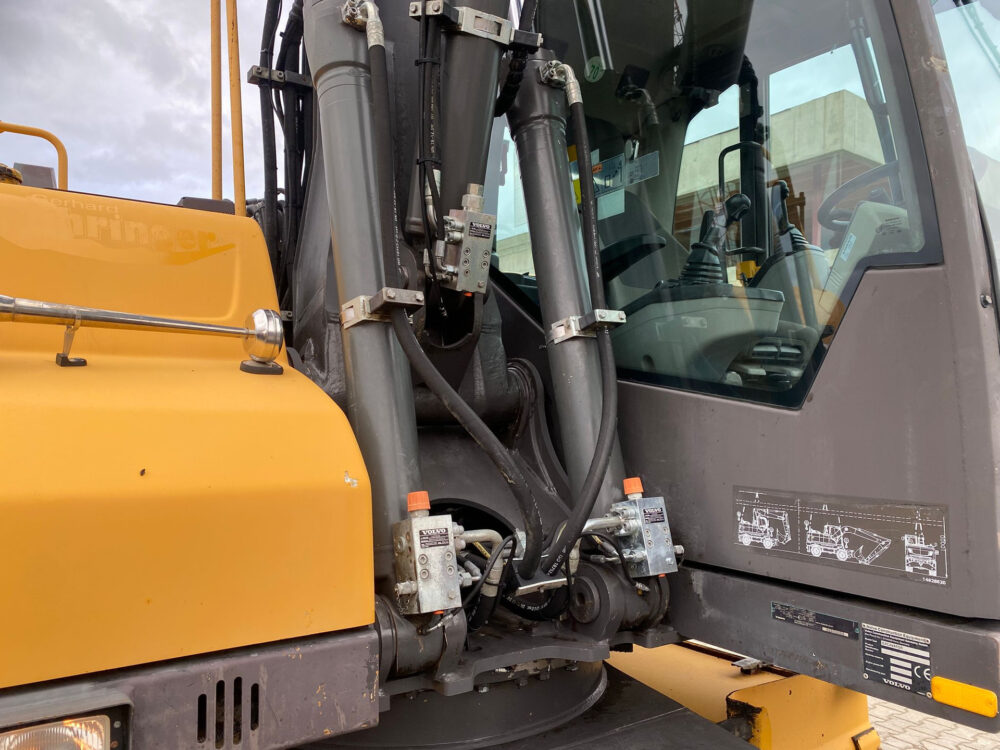 Volvo EW160D mobiele graafmachine