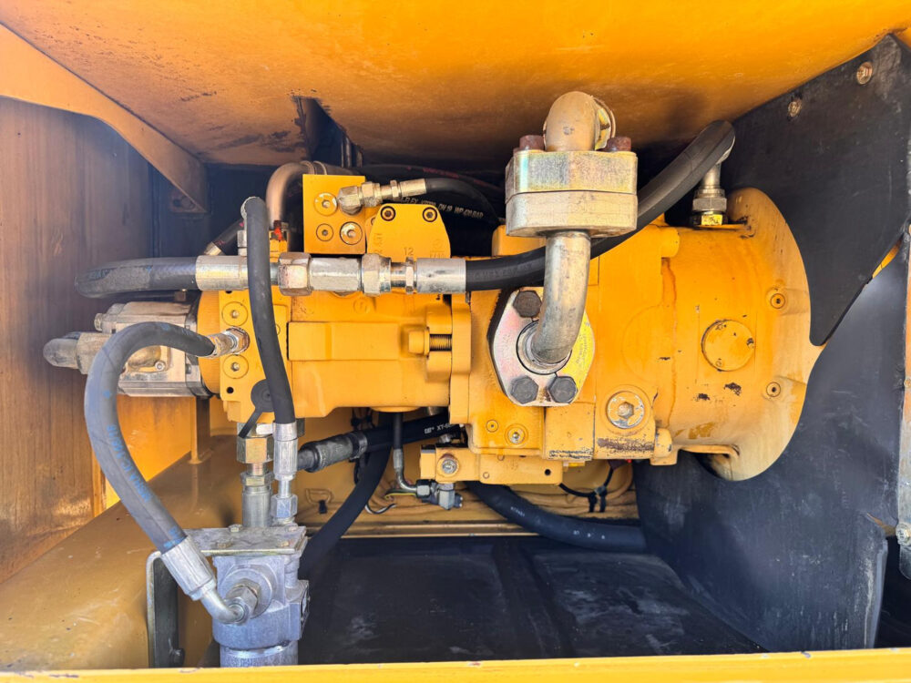 Caterpillar M322 C mobiele graafmachine