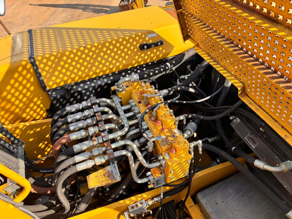 Caterpillar M322 C mobiele graafmachine