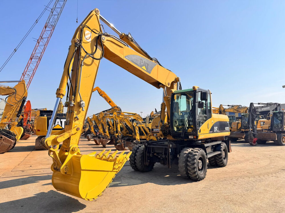 Caterpillar M322 C mobiele graafmachine