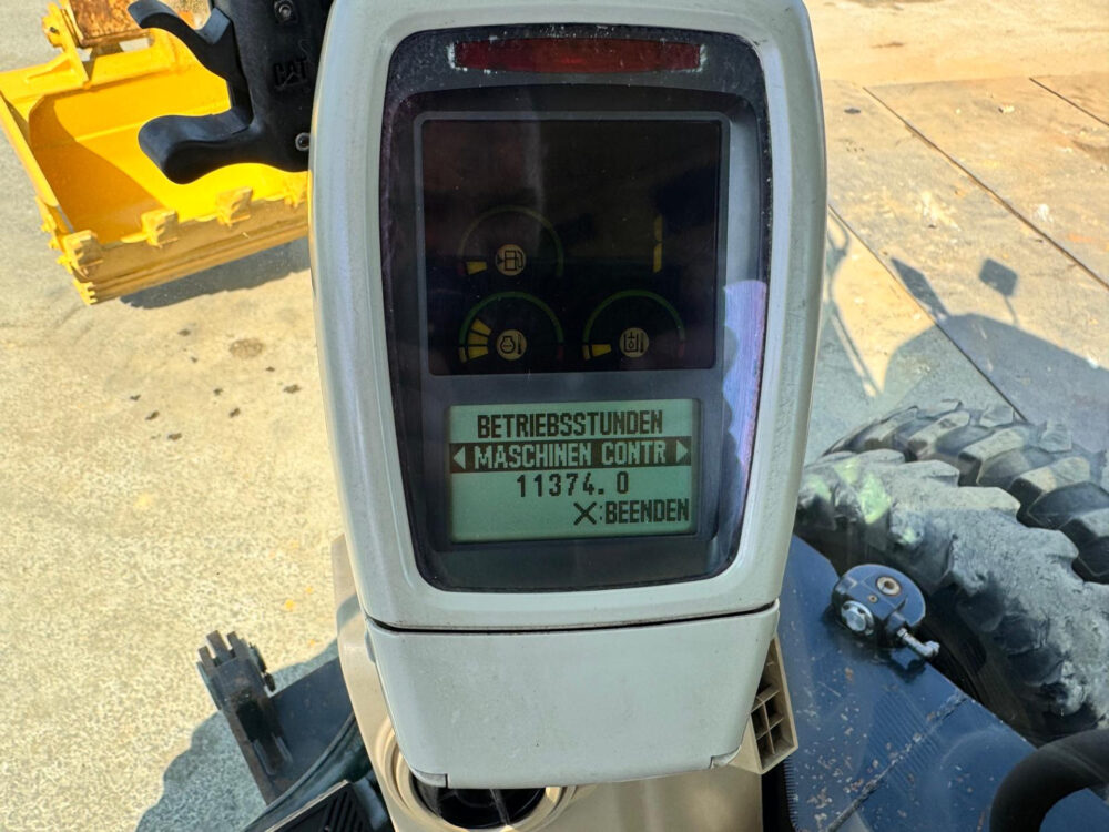 Caterpillar M322 C mobiele graafmachine