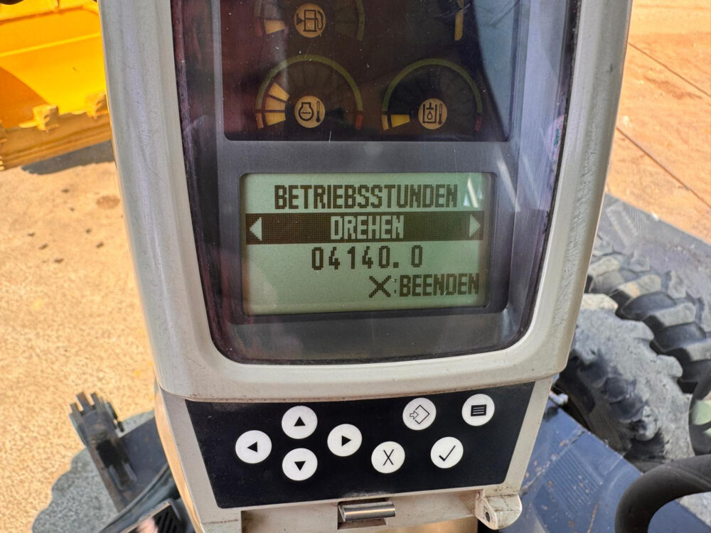 Caterpillar M322 C mobiele graafmachine