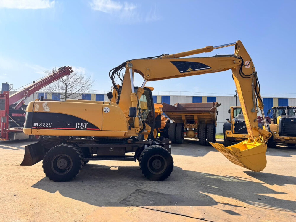 Caterpillar M322 C mobiele graafmachine