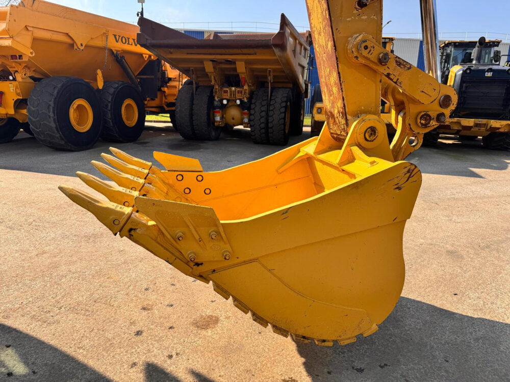 Caterpillar M322 C mobiele graafmachine