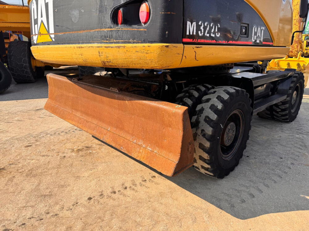 Caterpillar M322 C mobiele graafmachine